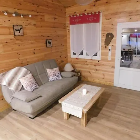logement paisible à la campagne  Aubarede Extérieur photo
